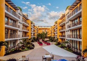 Comfy 2BR Condo at 38th Ave. by Happy Address