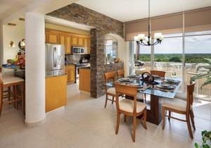 Cozumel Penthouse Condo-Las Brisas 702