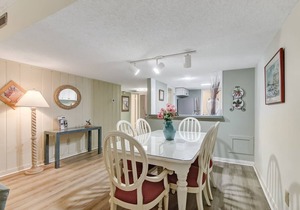 Cozy 2 bed/2 bath, Steps to The Beach, 2021 Beachwood in Amelia Island