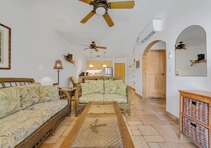Deluxe Beachfront Ground Floor Apartment # 6 Nautibeach