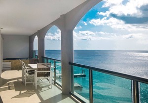 El Cantil 6CN Luxurious 6th floor Oceanfront Condo