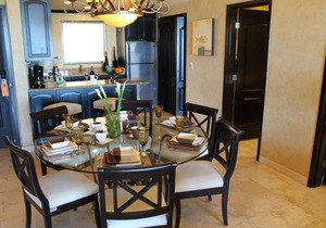 ENJOY THIS LUXURIOUS 2 BEDROOM 4 Diamond VILLA GROUP RESORT IN MEXICO!
