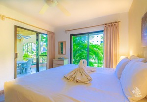 Fresh and Clean Beachfront Ground Floor Condo #9 at Nautibeach