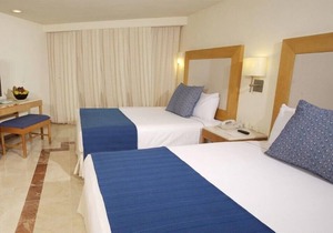 Grand Park Royal Cozumel Inviting Studio w Balcony & Garden