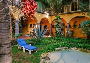 Hacienda - Hidden Gem in Jungle w/ Waterfall Pool & 5 min. Xcaret WaterPark!