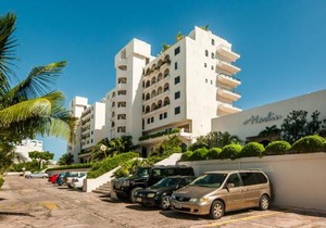 HotelZone L16 Beach Access