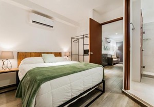 HotelZone L17 Beach Access