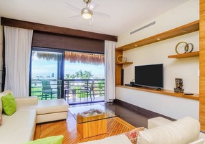 Incredible Suite w/Oceanview Rooftop Near 5th Ave!