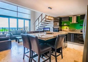 Las Brisas 401 condo