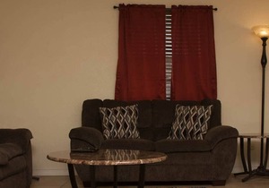 Less than 1 mile from Fort Sill 2 bedrooms! in Lawton