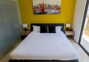 Lovely 1 Br apartment, 3 Blocks To Mamitas, Roof Pool Views, Bbq