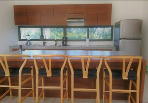 Lovely Penthouse with pool, private top terrace, plunge & BBQ patio. Fast Wifi