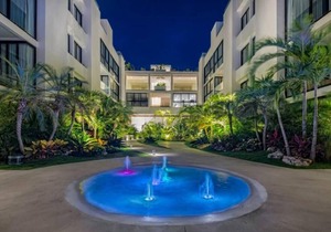 LUXURY DEPARTMENT IN THE HEART OF PLAYA DEL CARMEN