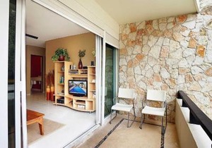 Meridian 107 condo