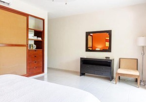 Meridian 208 condo