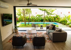 Modern Luxury Private Villa with Pool