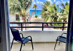 NEW LISTING! Oceanview 2 bedr condo, steps from the beach