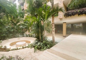 Oasis Studio w/Gym, Rooftop Pool, and City Views