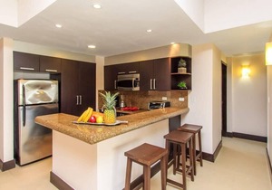 Penthouse, Private Pool, Steps to Beach, 5th Ave