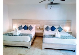 Pool Paradise Walk to Beach / Shopping best price !!!