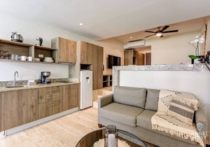 Private Balcony | Rooftop Pool | Gym | Near 5th