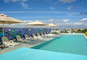 Private Roof w/Mini Pool, Fast WiFi, SmartTV, Security 24 Hours, Garage Parking