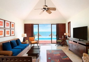 R 1516 Fairmont Mayakoba with Free valet parking, Limo or Town Car service available & Terrace.