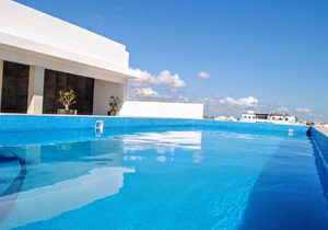 Sea views, the best location, few steps from the beach, with beatiful terrace