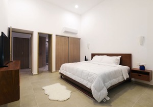 Solea, modern and spacious, with a bedroom.