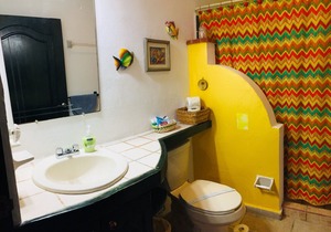 Spacious 1 bedroom 300 m from Mamitas Beach