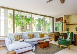 Stunning Tulum Condo: Rooftop Pool & Modern Design