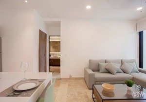 Stylish Condo | Oceanview Pool | Gym | Near Beach