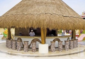 Sun-Splashed Waterpark Resort In Cancun Mexico