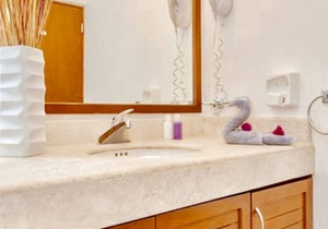 Superior Budget Room With Swimming Pool Air Conditioning and Parking