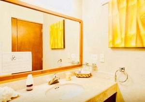 Superior Comfort Room With Swimming Pool Air Conditioning and Parking