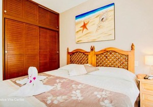 Superior Comfort Room With Swimming Pool Air Conditioning and Parking