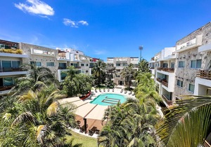 Very Big recently renewed 3 bedrooms apartment with private bathroom each