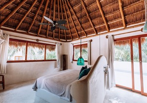Zorba Villa 3 - Stunning 3BR Villa with private rooftop patio! Sleeps 8.