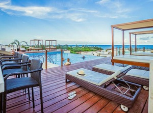 Las Brisas | Downtown