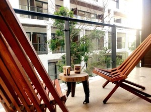 Cozy Downtown | Gonzalo Guerrero