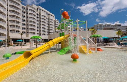 Zona Hotelera Resort | 151 m² Resort ∙ 127 guests