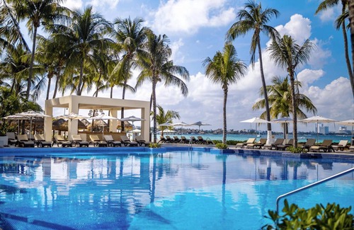 Punta Cancun Resort | 192 m² Resort ∙ 127 guests