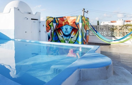 Centro Apartment | 2 Bedroom, 6 people, Families, Spacious, Full Kitchen, Rooftop w/Shallow Pool