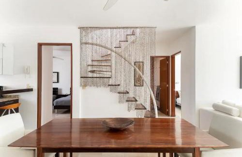 Centro Apartment | 2 story PH 3B heated jacuzzi close beach