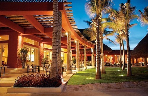 Puerto Morelos Resort | 290 m² Resort ∙ 2 bedrooms ∙ 127 guests