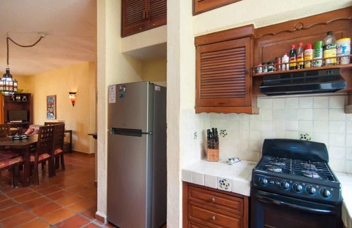 Downtown Apartment | 3-Balcony Escape | Walk to the Beach & 5th Ave