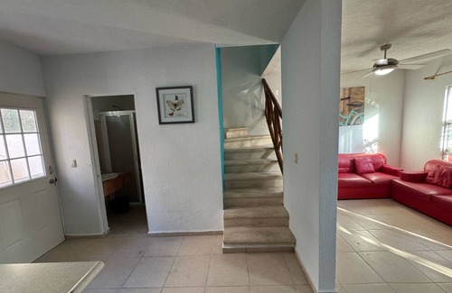 Luis Donaldo Colosio House | 3-bedroom house in amazing Playa del Carmen with WiFi, AC Pet friendly