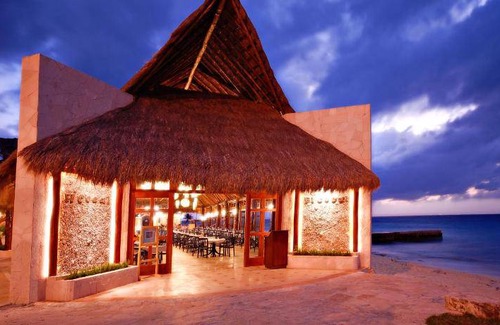 Zona Hotelera Norte Resort | 308 m² Resort ∙ 127 guests