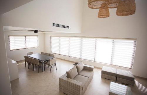 Zona Hotelera Apartment | 4 BR house- Beach, Private pool&jacuzzi