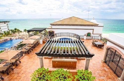 Puerto Morelos Hotel | 603 m² Hotel ∙ 3 bedrooms ∙ 127 guests